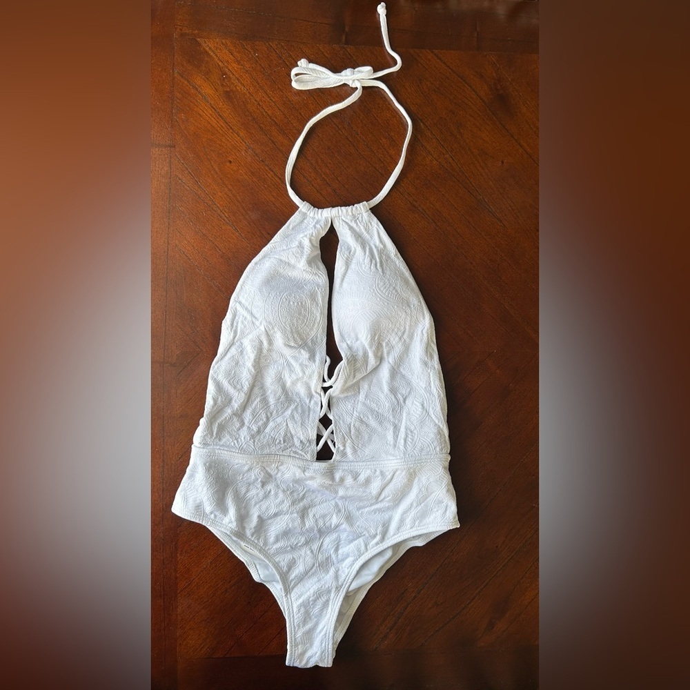 BEACH JOY White Halter Neck Swimsuit NEW SIZE M